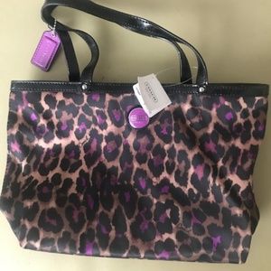 NWT Coach Leopard print shoulder bag